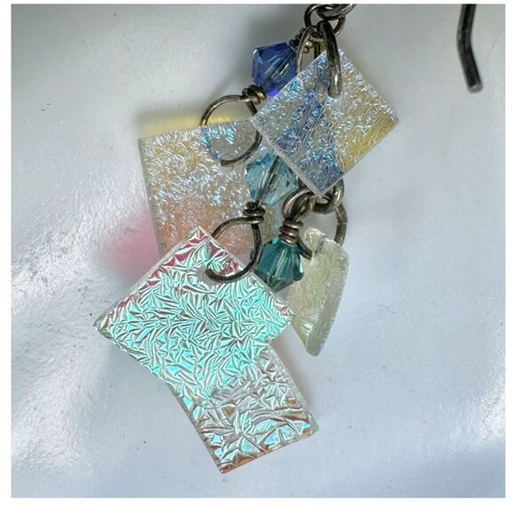 Sterling silver blue Swarovski square iridescent earrings - Picture 3 of 7